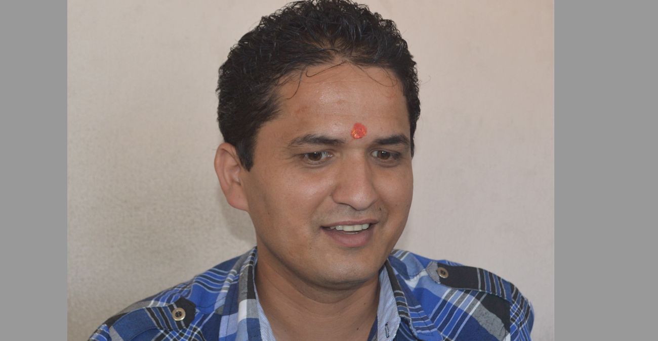 झरी परेको रात म तिमीलाई सम्झिन्छु